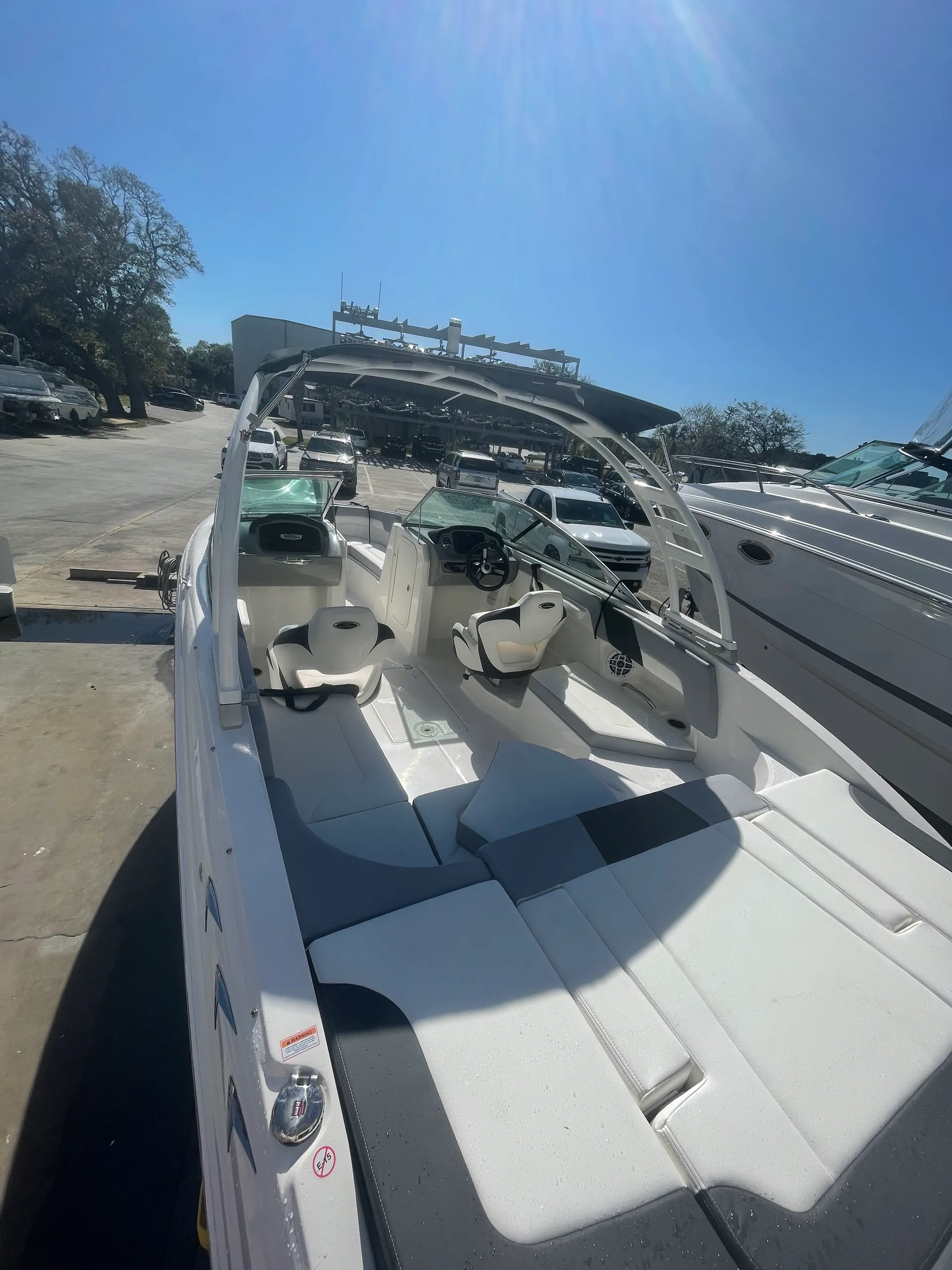 CHAPARRAL BOATS 23 SSI OB in Tarpon Springs, FL — photo 7