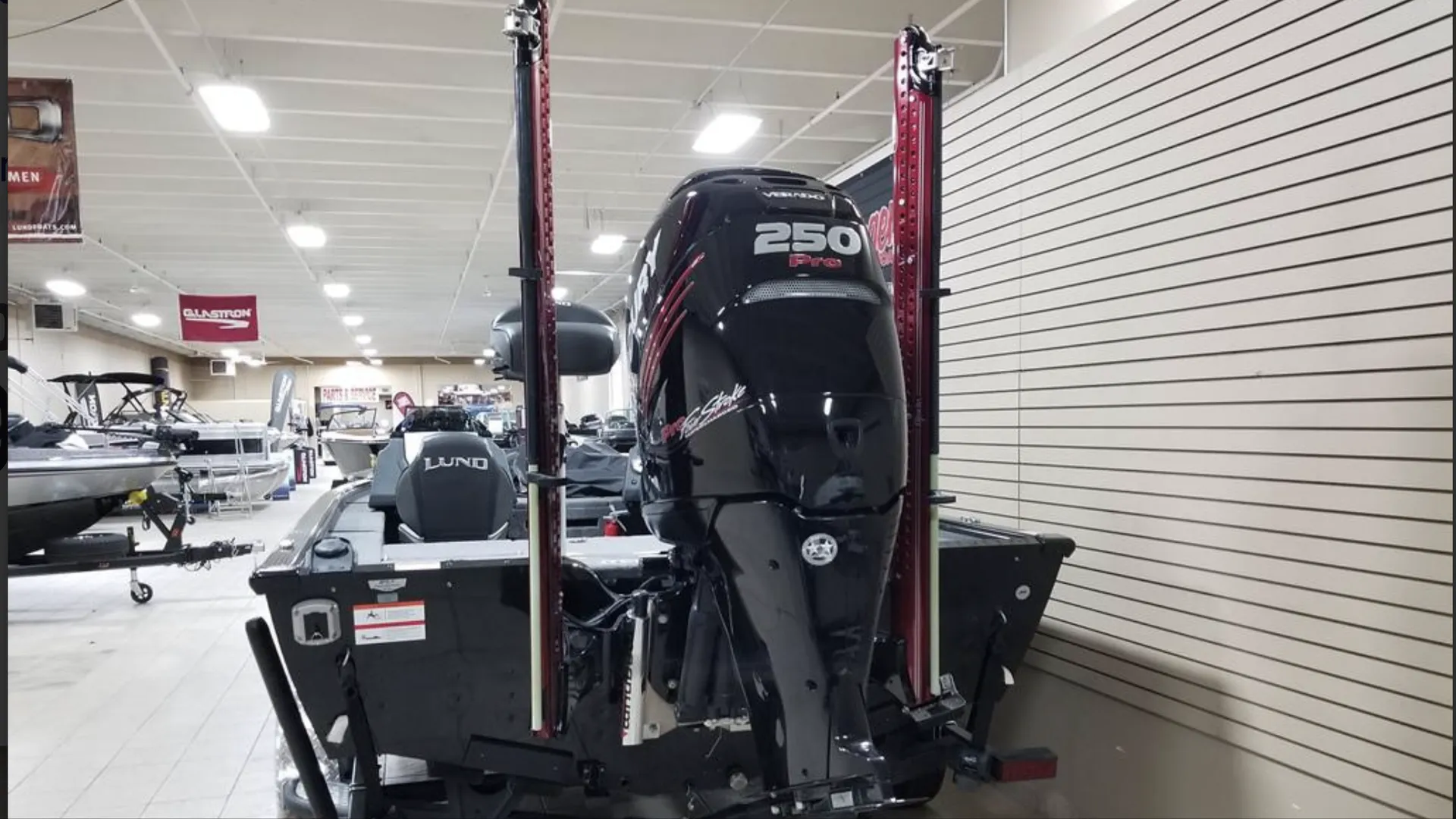 LUND BOATS 2075 PRO-V IFS/SE W/250HP PRO XS W/TRLR in Hayward, WI — photo 4