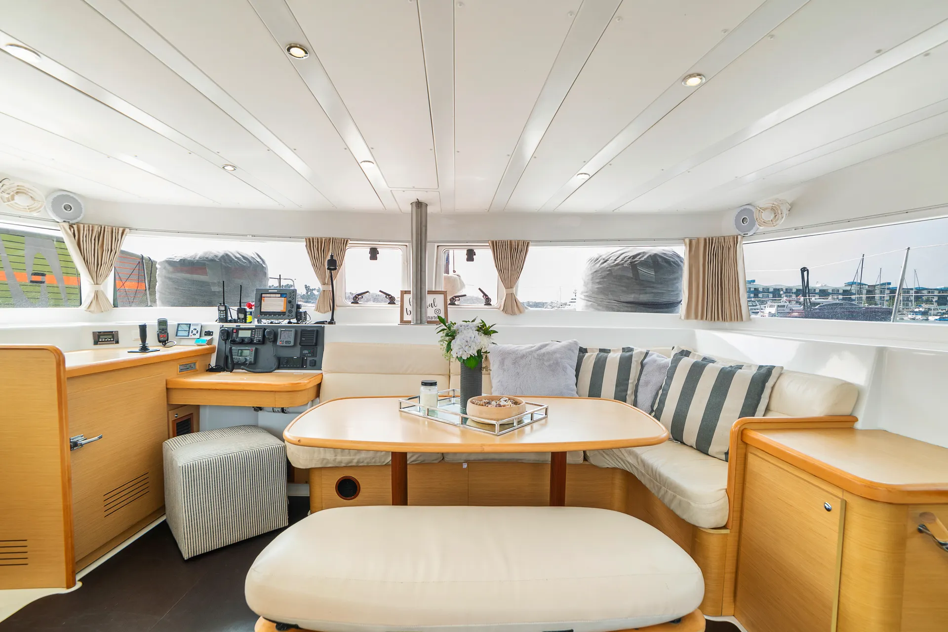 42' Luxurious Lagoon Catamaran!
