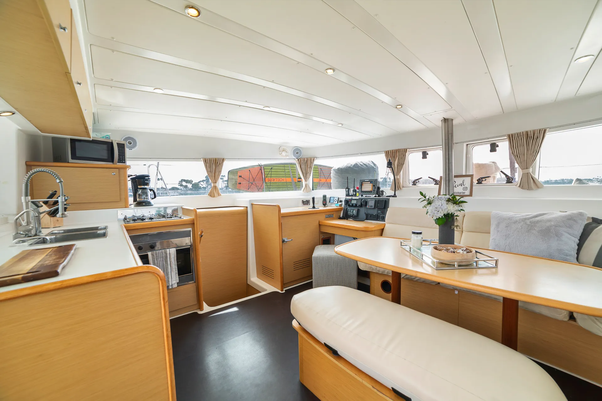 42' Luxurious Lagoon Catamaran!