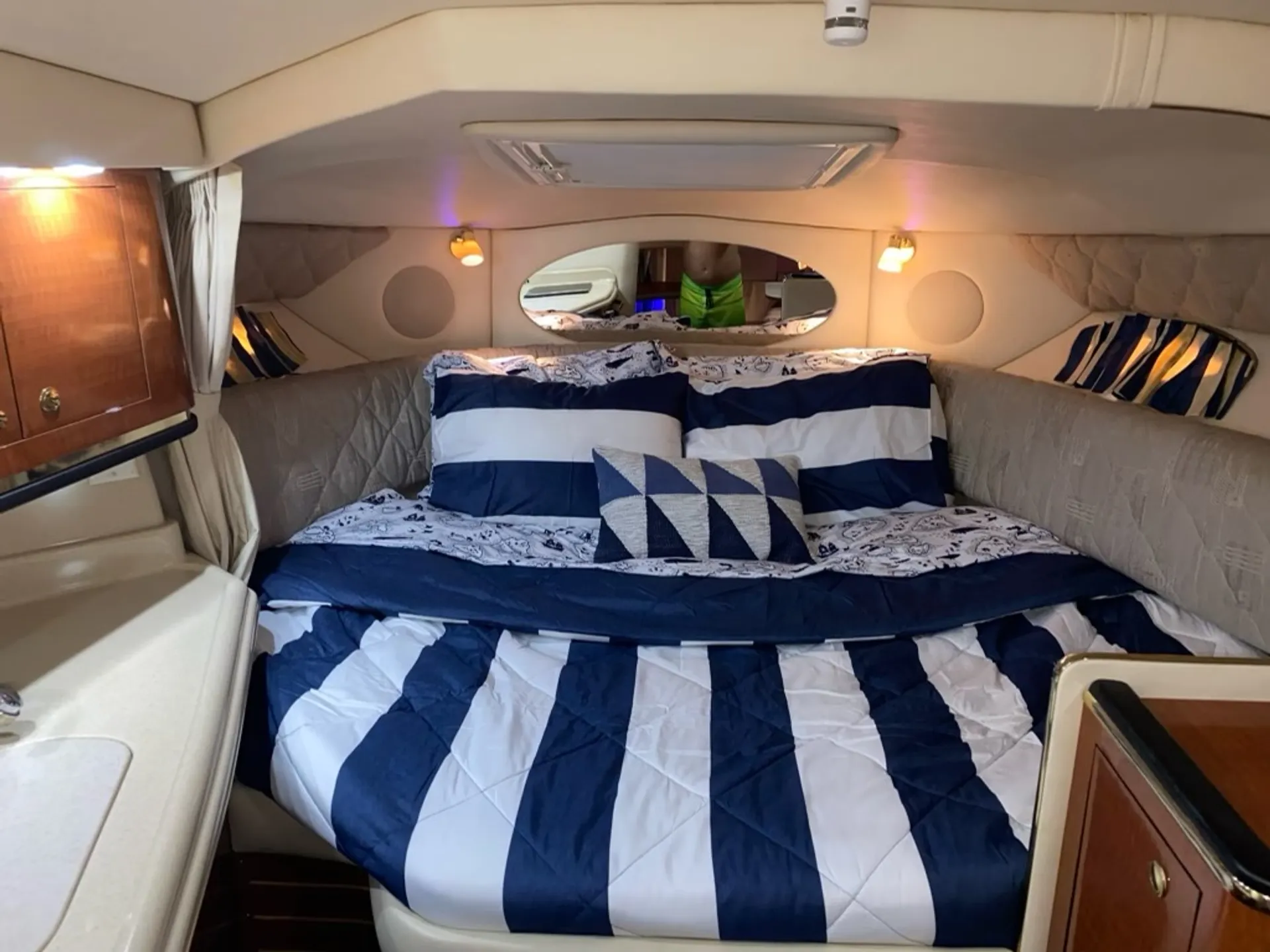 Sea Ray Boats IO1103425 in Miami, FL — photo 6