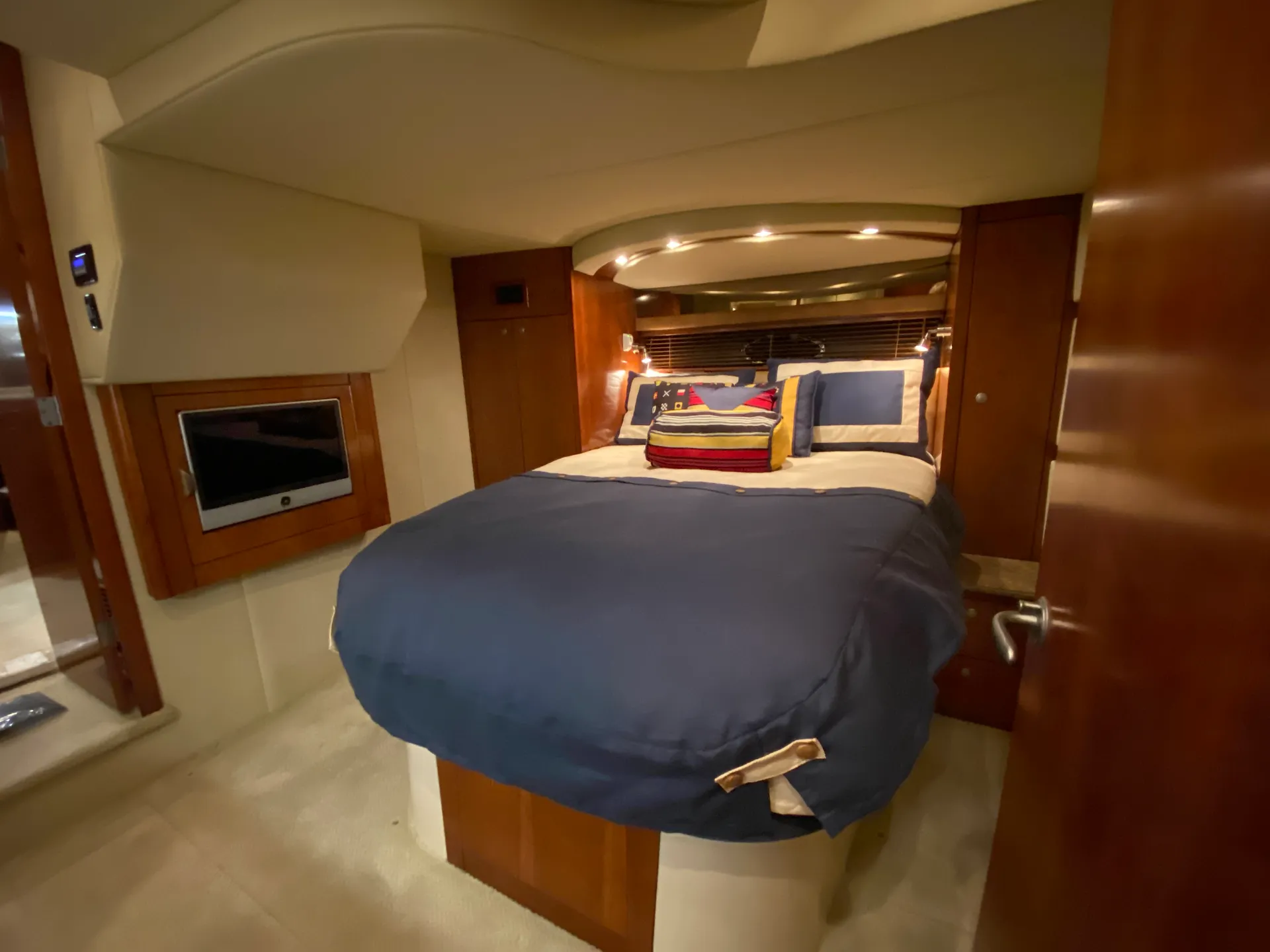 Yacht in Style! - Aboard The Private Yacht "Miss B Haven"
