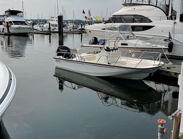 Rent a BOSTON WHALER center console in Seattle, WA near me