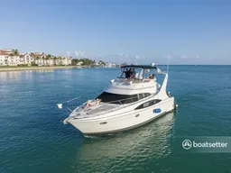 48' Luxury Carver Flybridge Yacht *NO ADDED FEES*