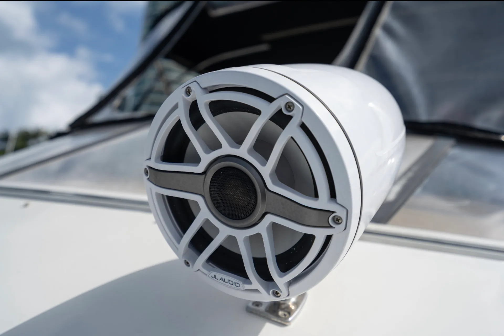 48' Luxury Carver Flybridge Yacht *NO ADDED FEES*