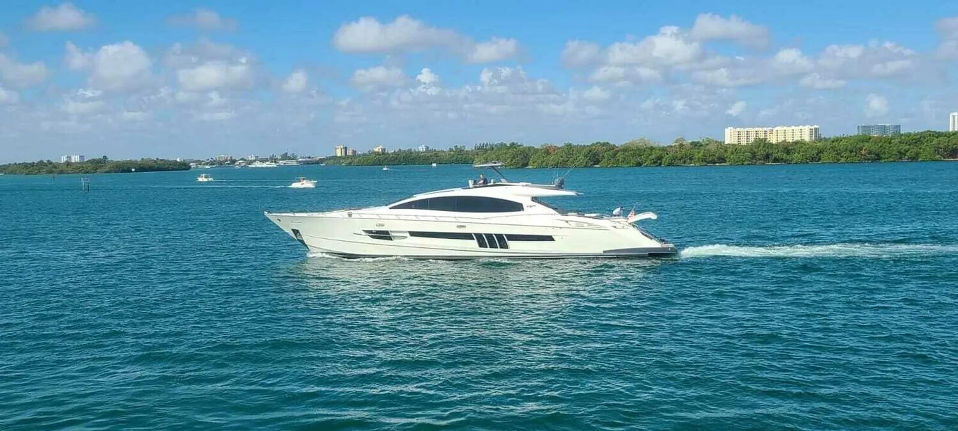 Lazzara 92’ Lazzara New Life in Miami Beach, FL — photo 2