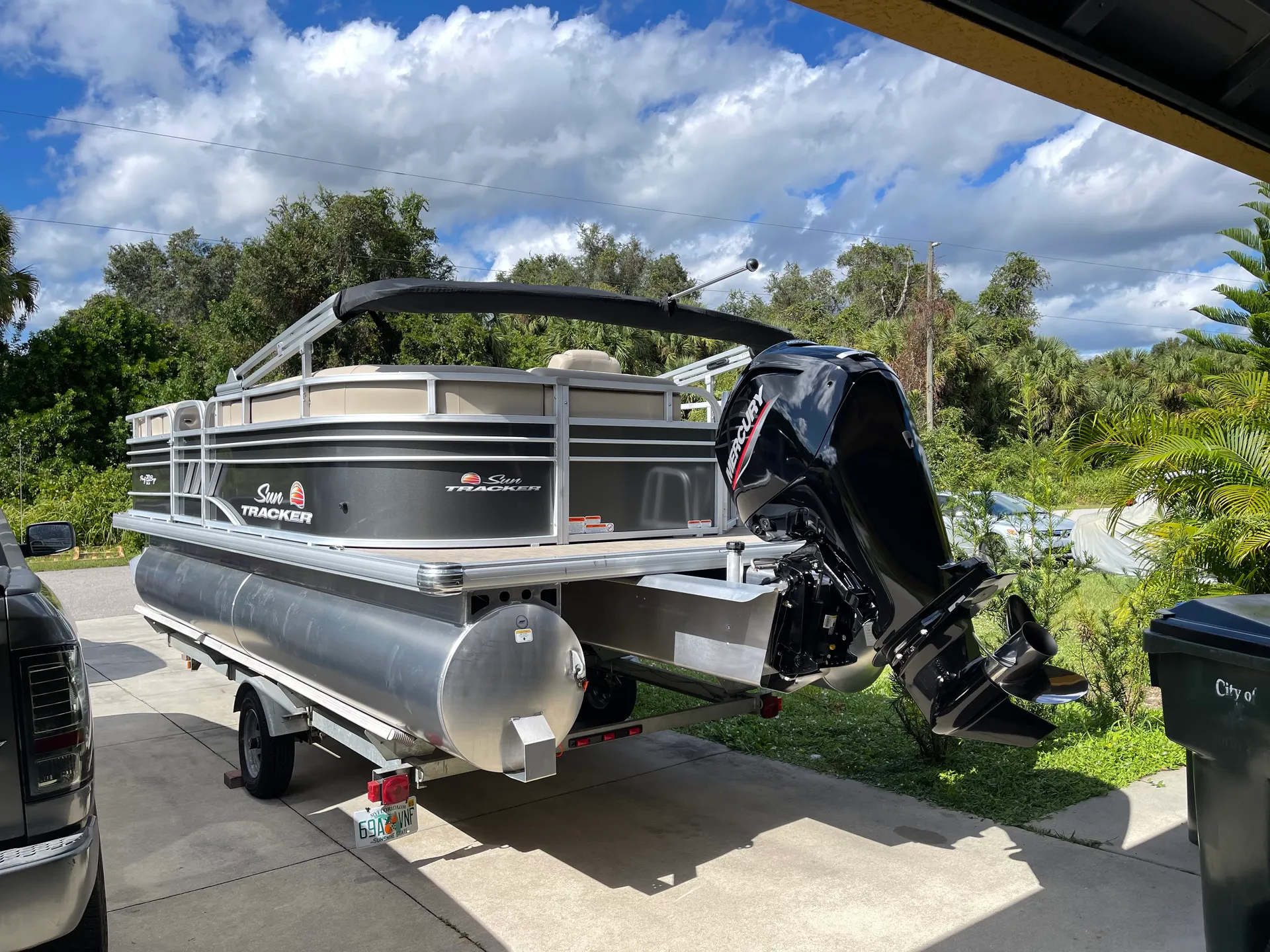 SUN TRACKER PARTY BARGE 20 DLX in North Port, FL — photo 3