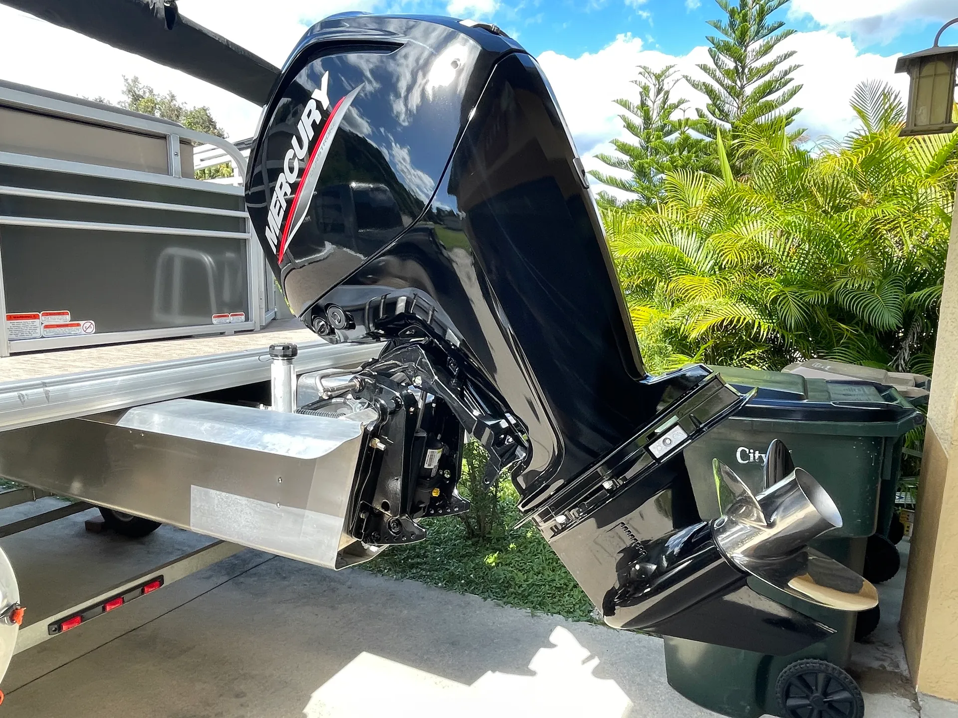 SUN TRACKER PARTY BARGE 20 DLX in North Port, FL — photo 4