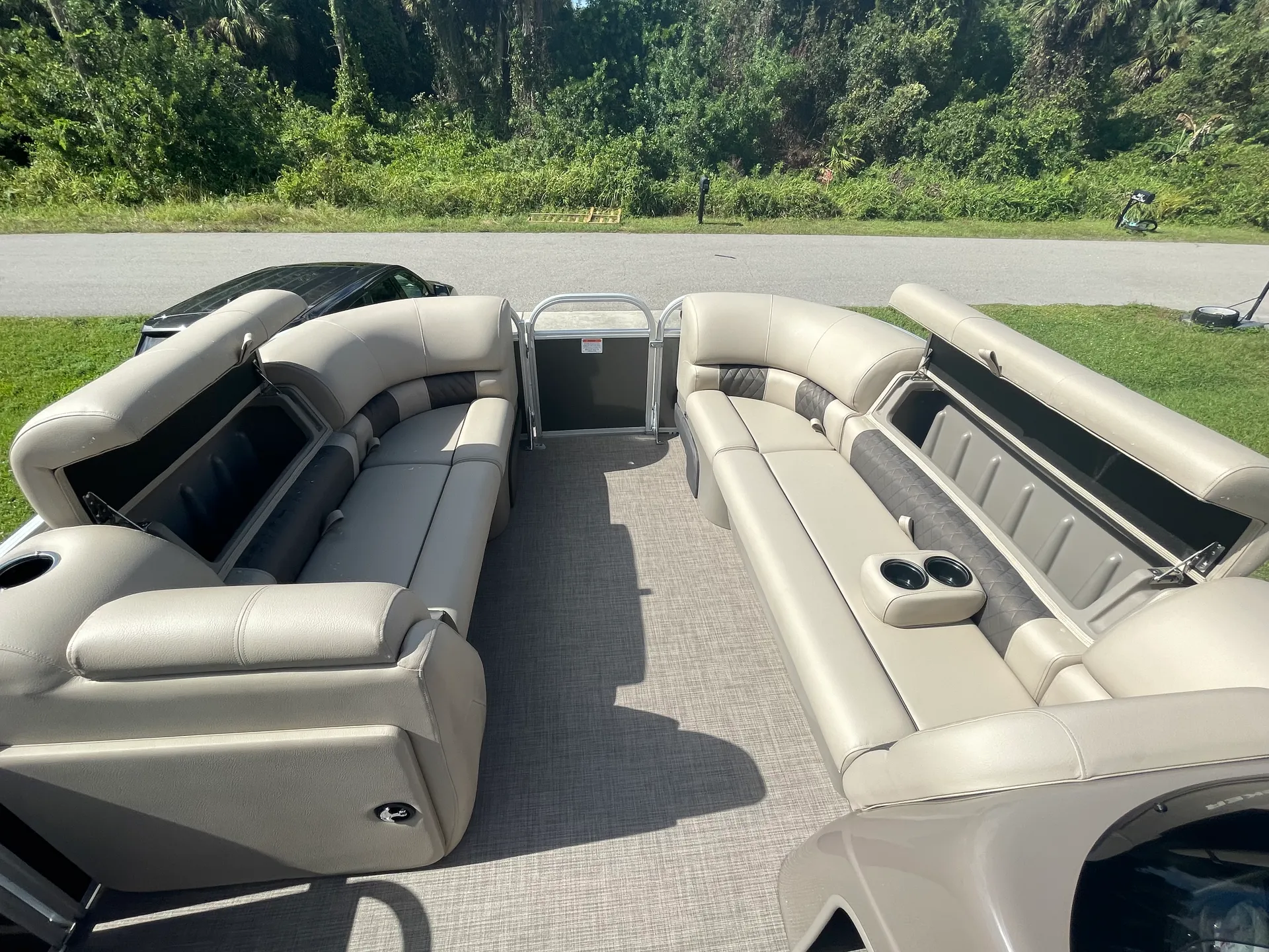 SUN TRACKER PARTY BARGE 20 DLX in North Port, FL — photo 7