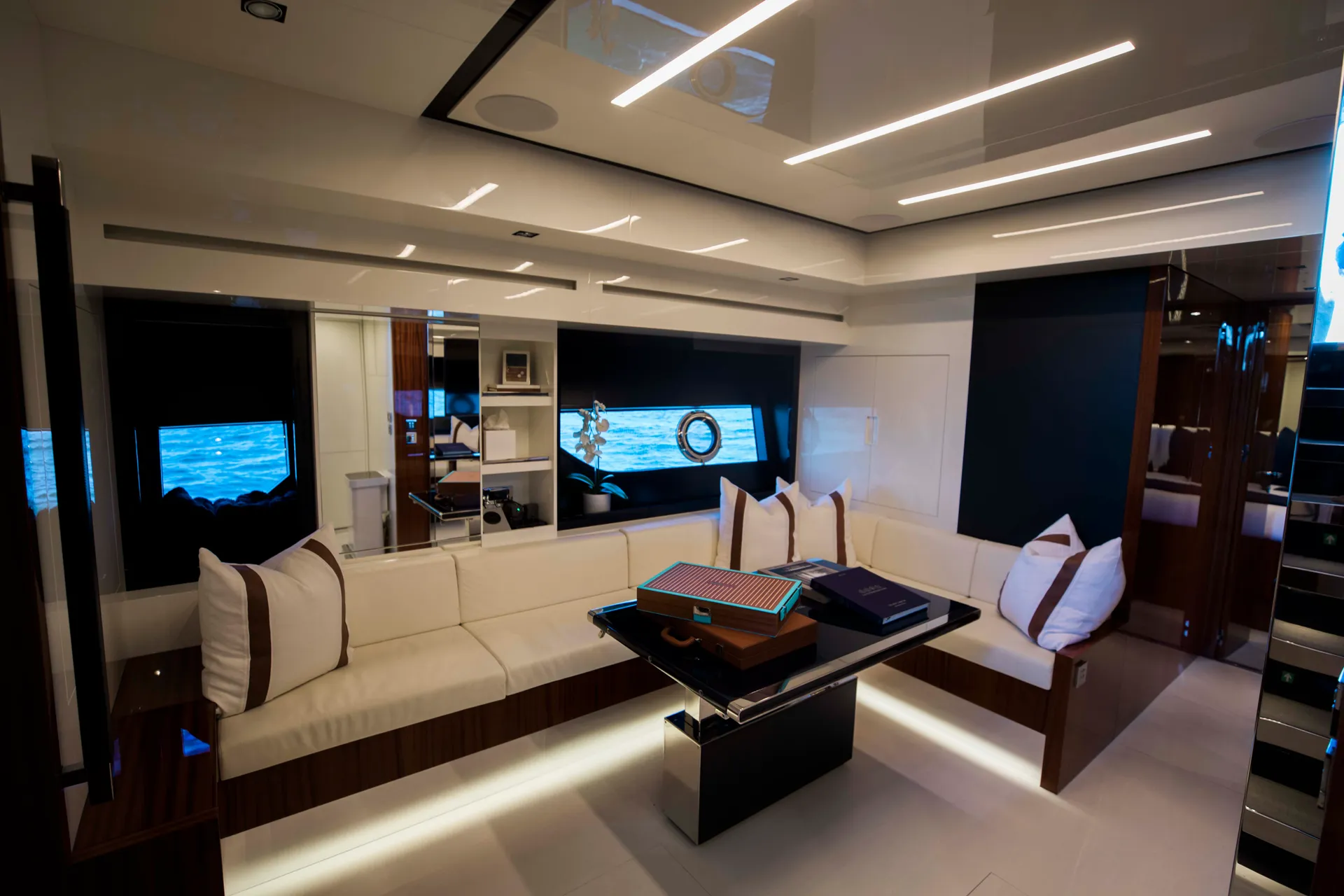 PREMIUM LISTING: Brand New Riva 76 Bahamas