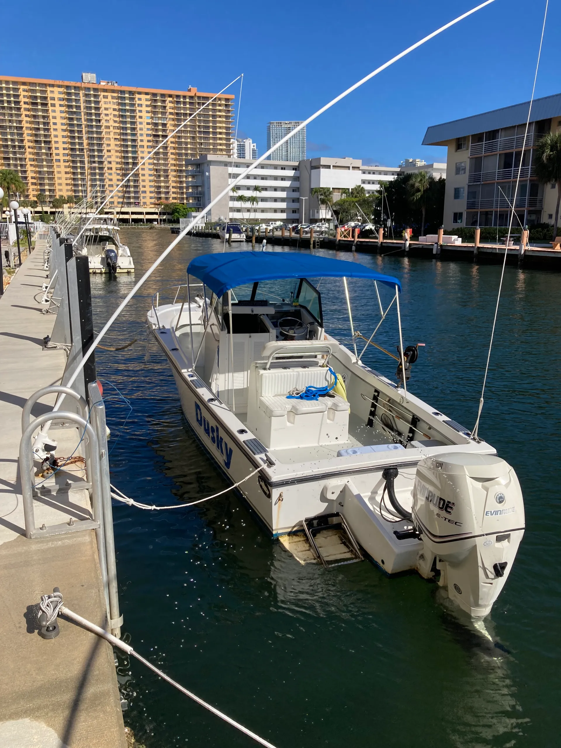 Dusky Marine 256FAC in North Miami Beach, FL — photo 3