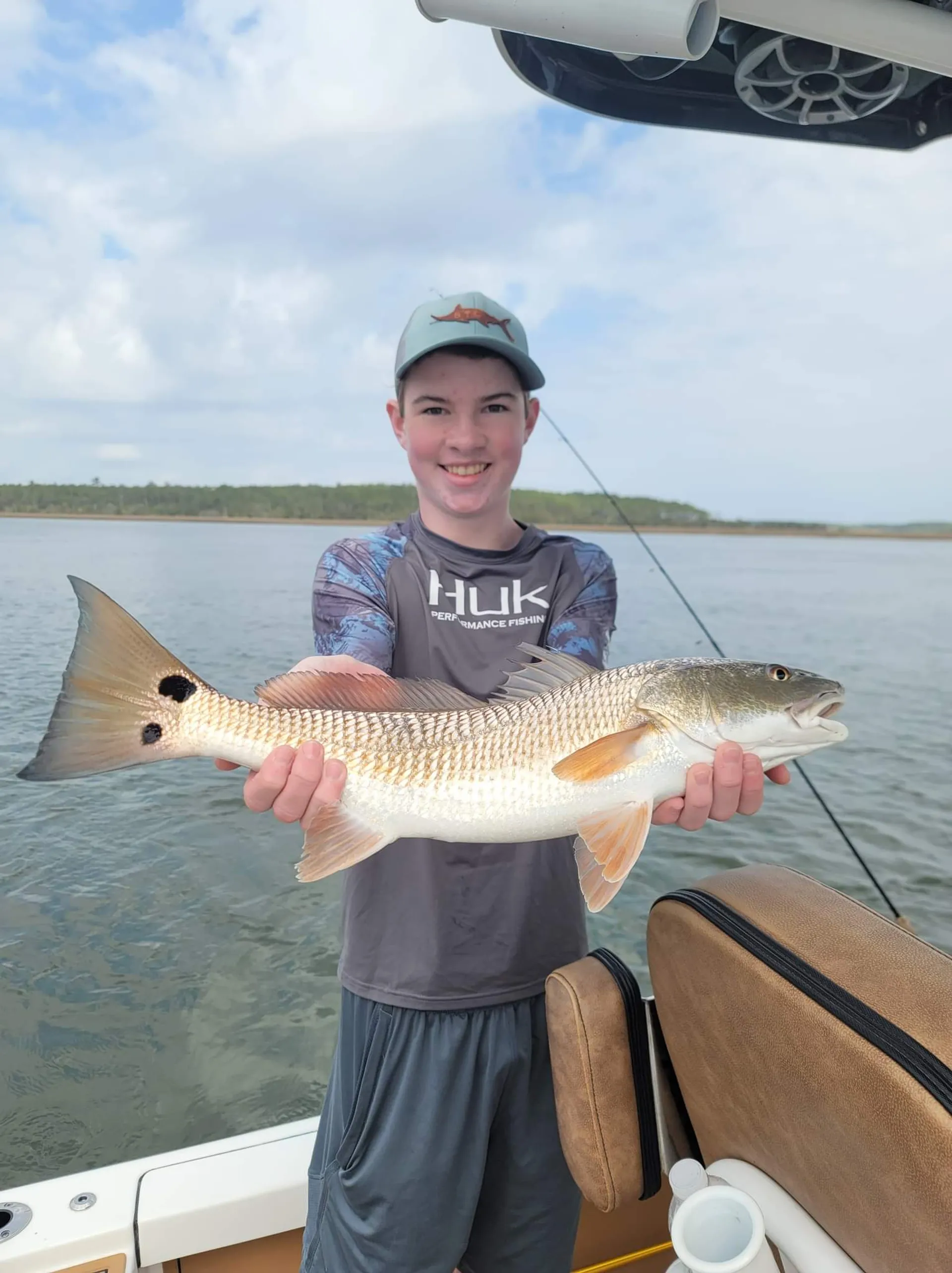 Charter this 25' SeaPro for Fishing in Charleston!