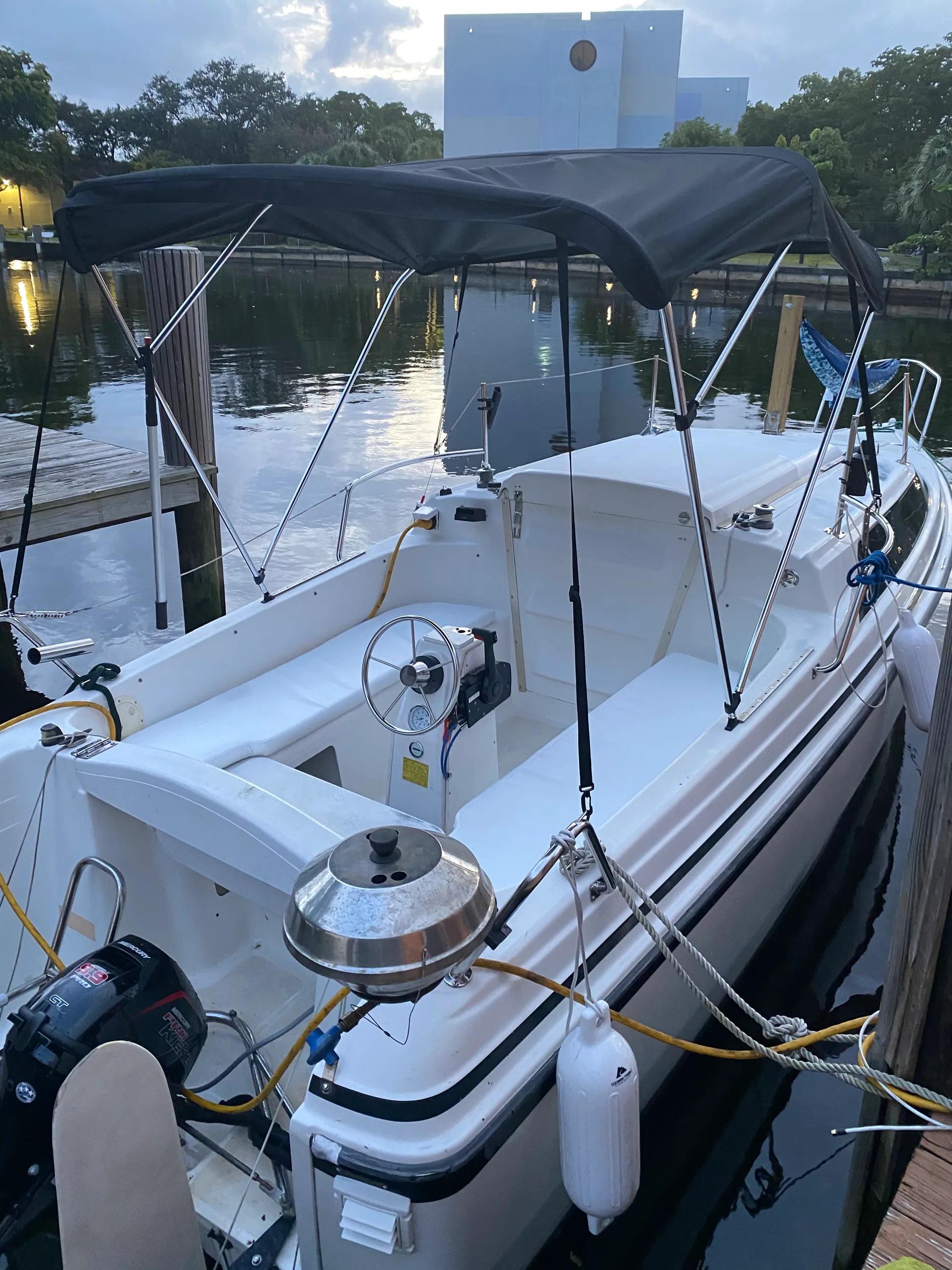 MacGregor Yachts 26 in Fort Lauderdale, FL — photo 2