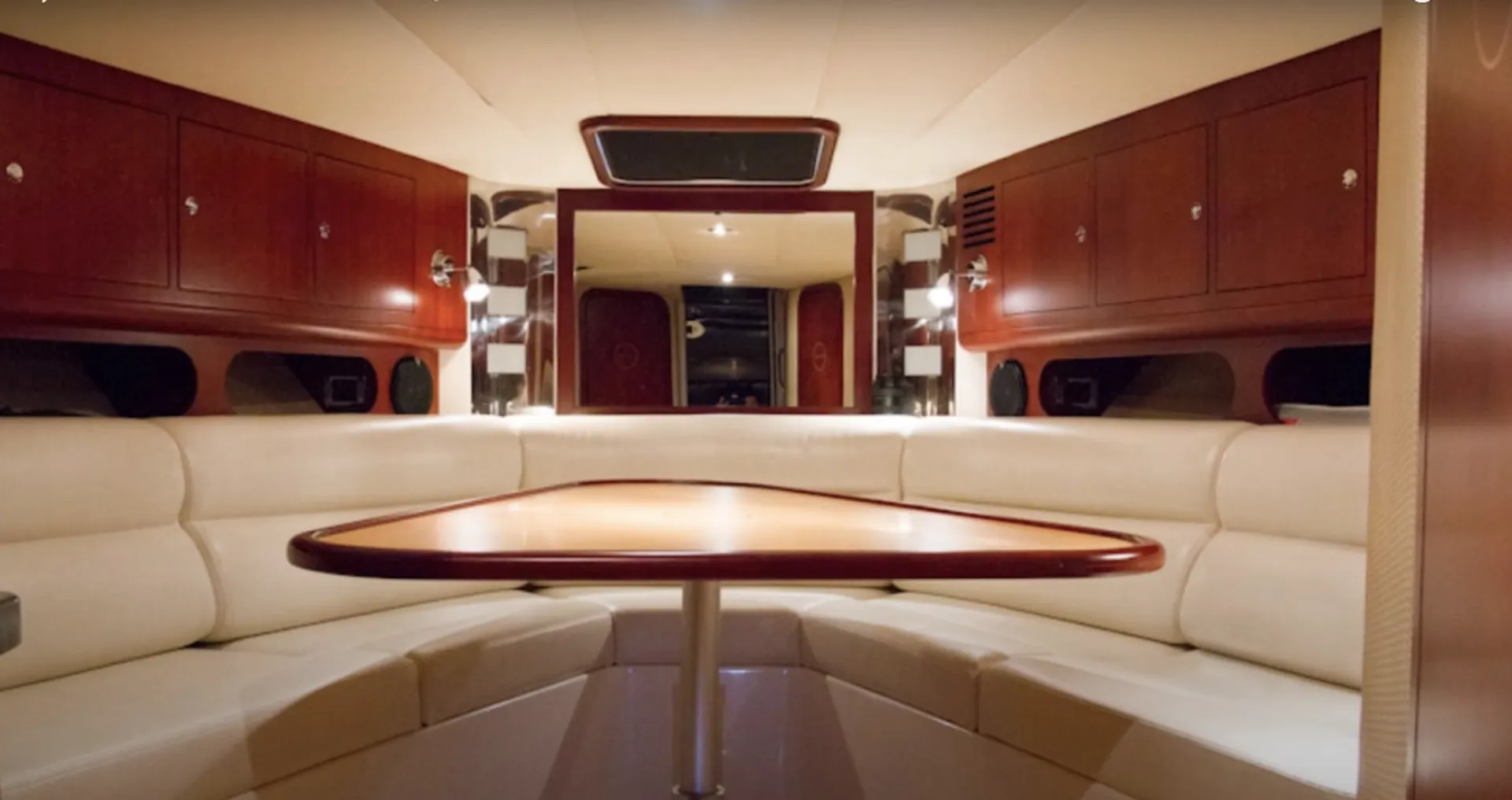 Luxury Yacht Manhattan Chelsea Piers: Captain, Champagne, Catering