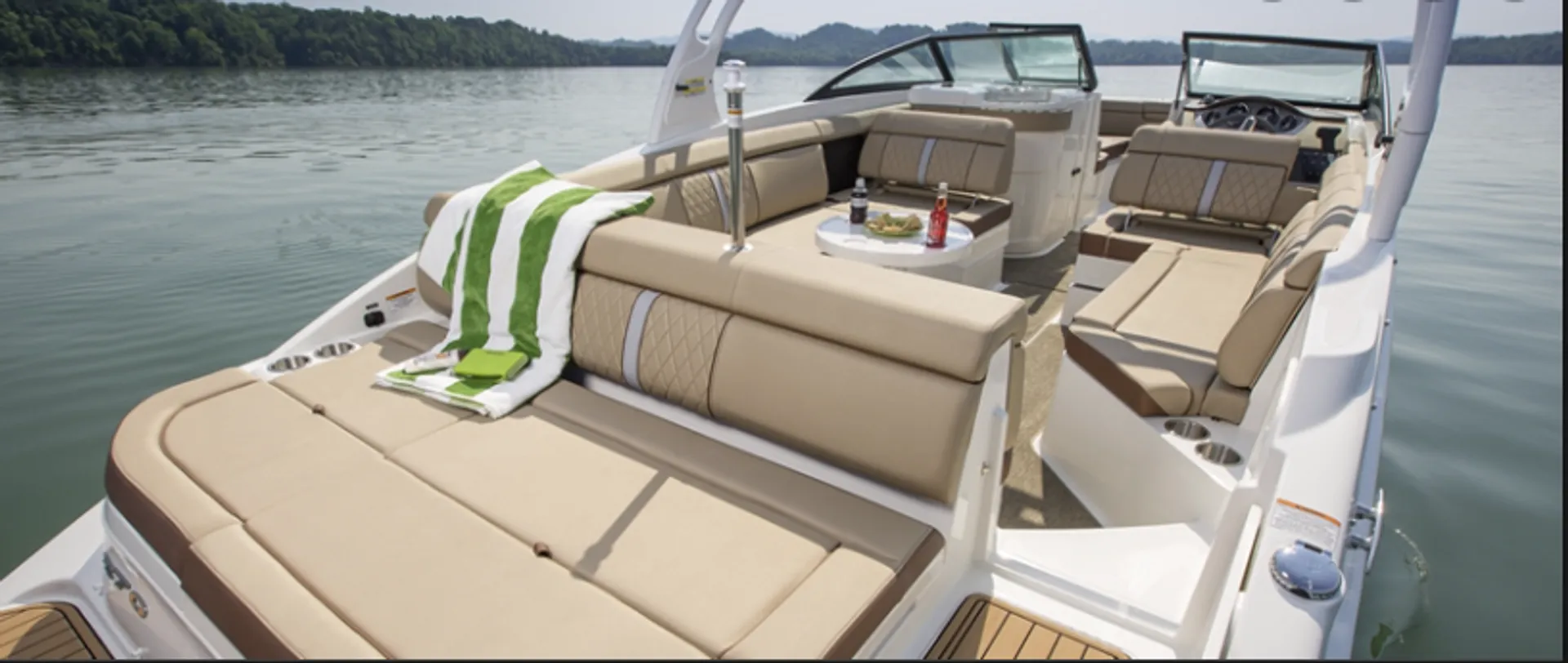 SEA RAY BOATS 270 SUNDECK in Sag Harbor, NY — photo 7