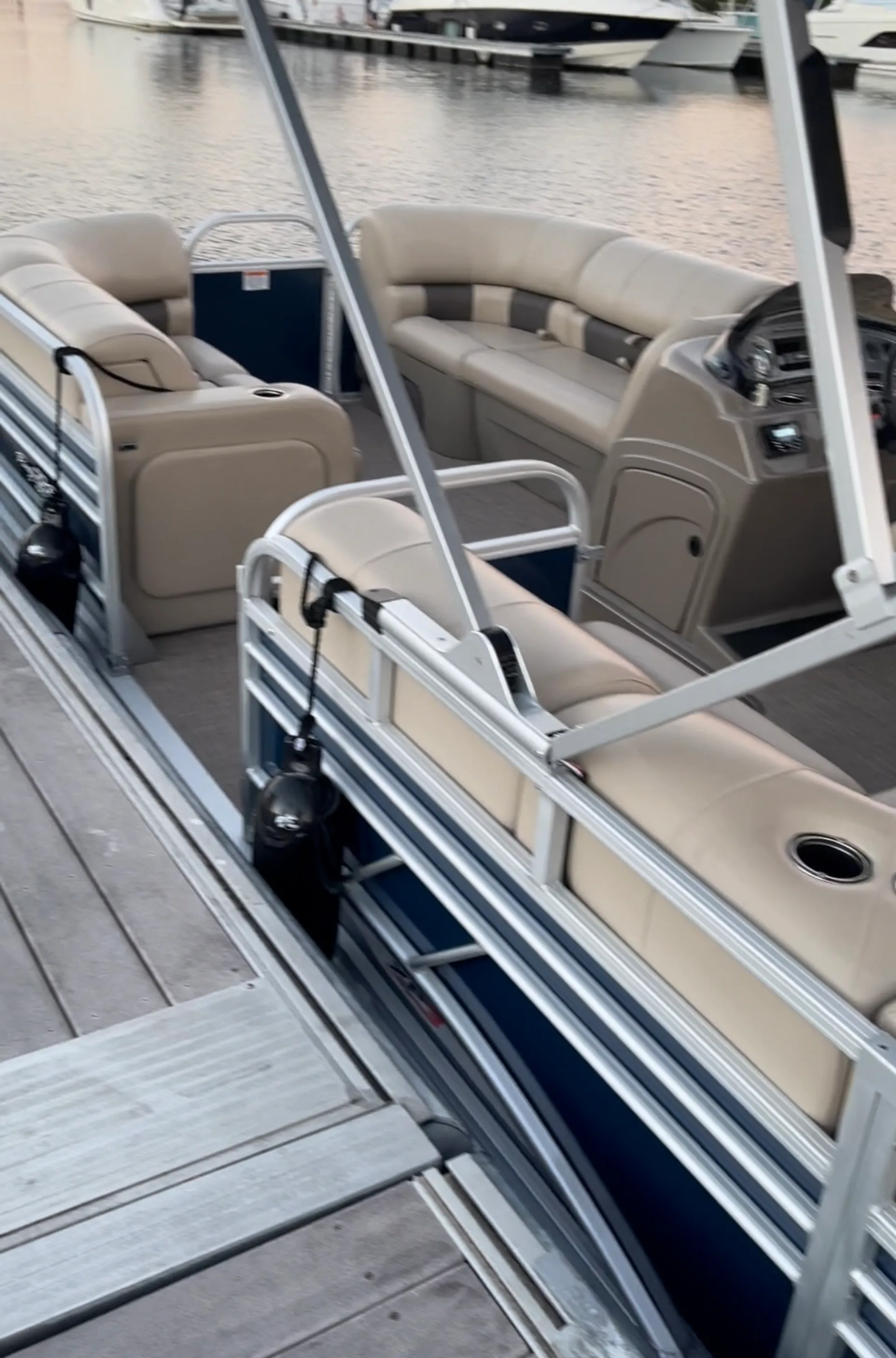 22' Sun Tracker Tritoon 200HP (Gas Partially Inluded)