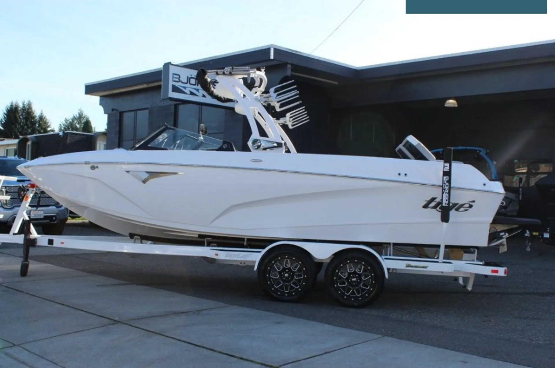 Instant Book this Wakesurf Boat! Grapevine Lake, PK, Lewisville, Etc. 