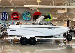 Instant Book this Wakesurf Boat! Grapevine Lake, PK, Lewisville, Etc. 