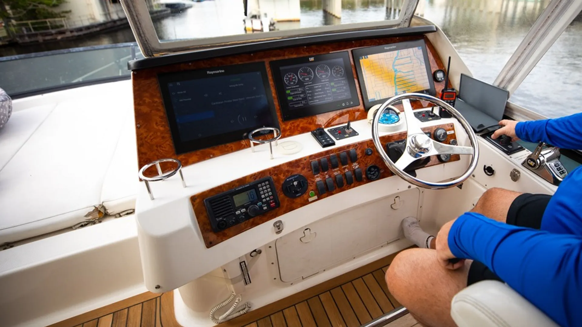 Neptunus Flybridge in Fort Lauderdale, FL — photo 7
