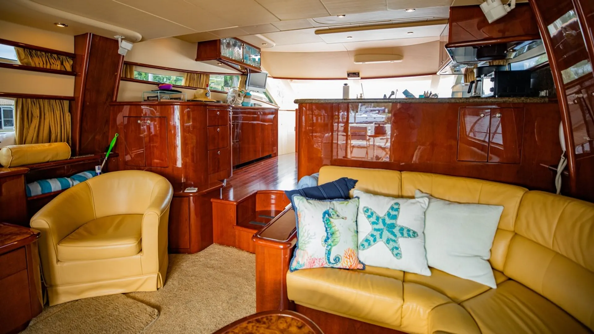 Neptunus Flybridge in Fort Lauderdale, FL — photo 9