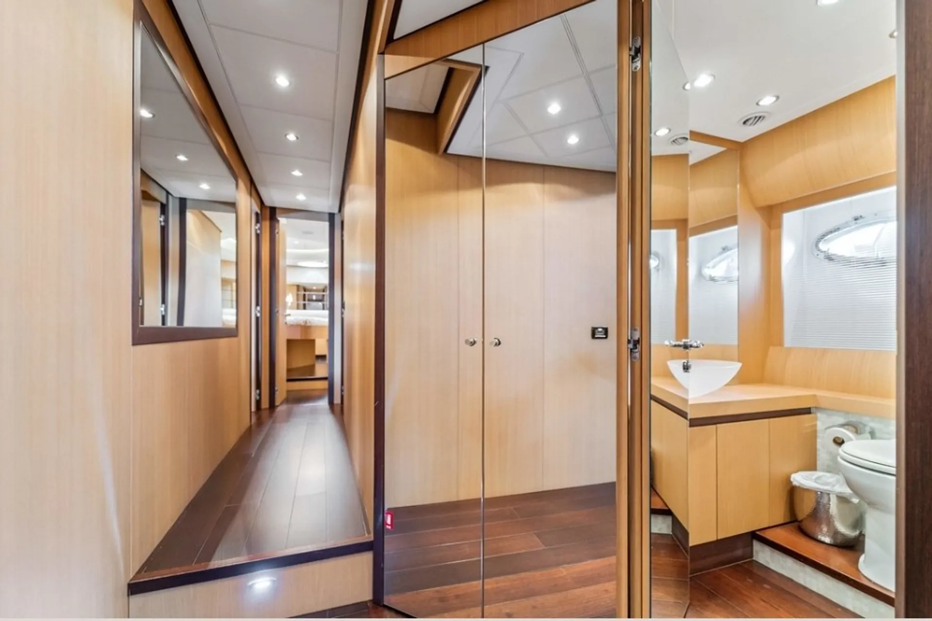 Pershing 94ft w/flybridge sport in North Miami Beach, FL — photo 8