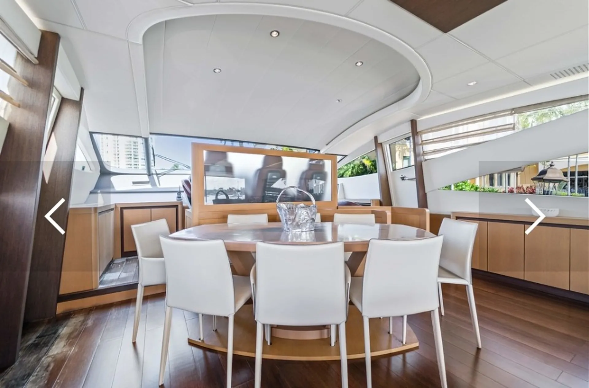 Pershing 94ft w/flybridge sport in North Miami Beach, FL — photo 4