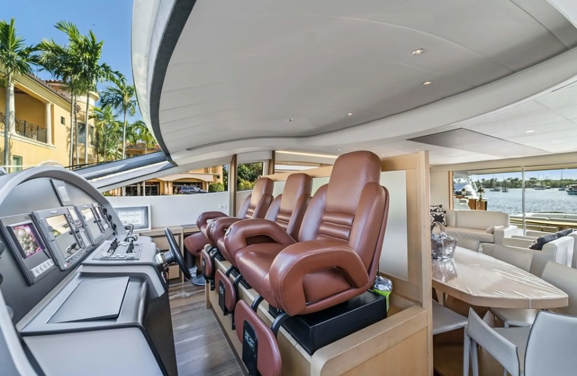 Pershing 94ft w/flybridge sport in North Miami Beach, FL — photo 6