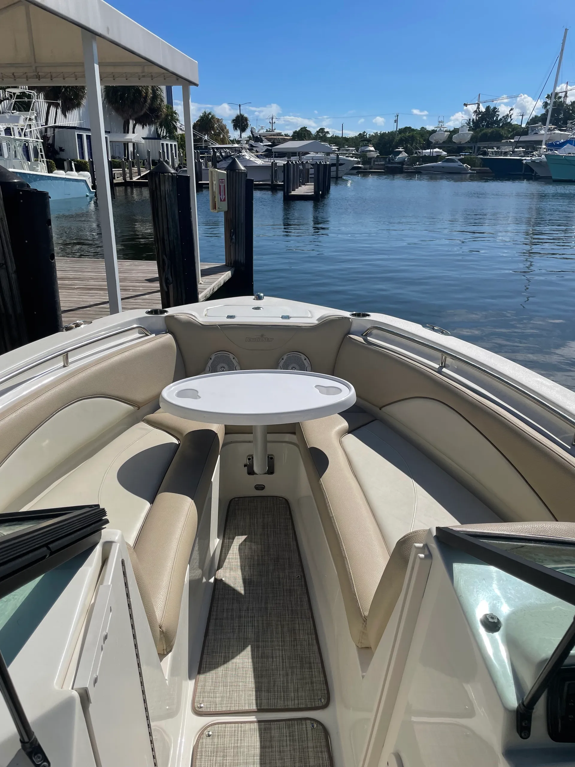 NAUTICSTAR BOATS 2302 LEGACY W/F200XB in Dania Beach, FL — photo 7
