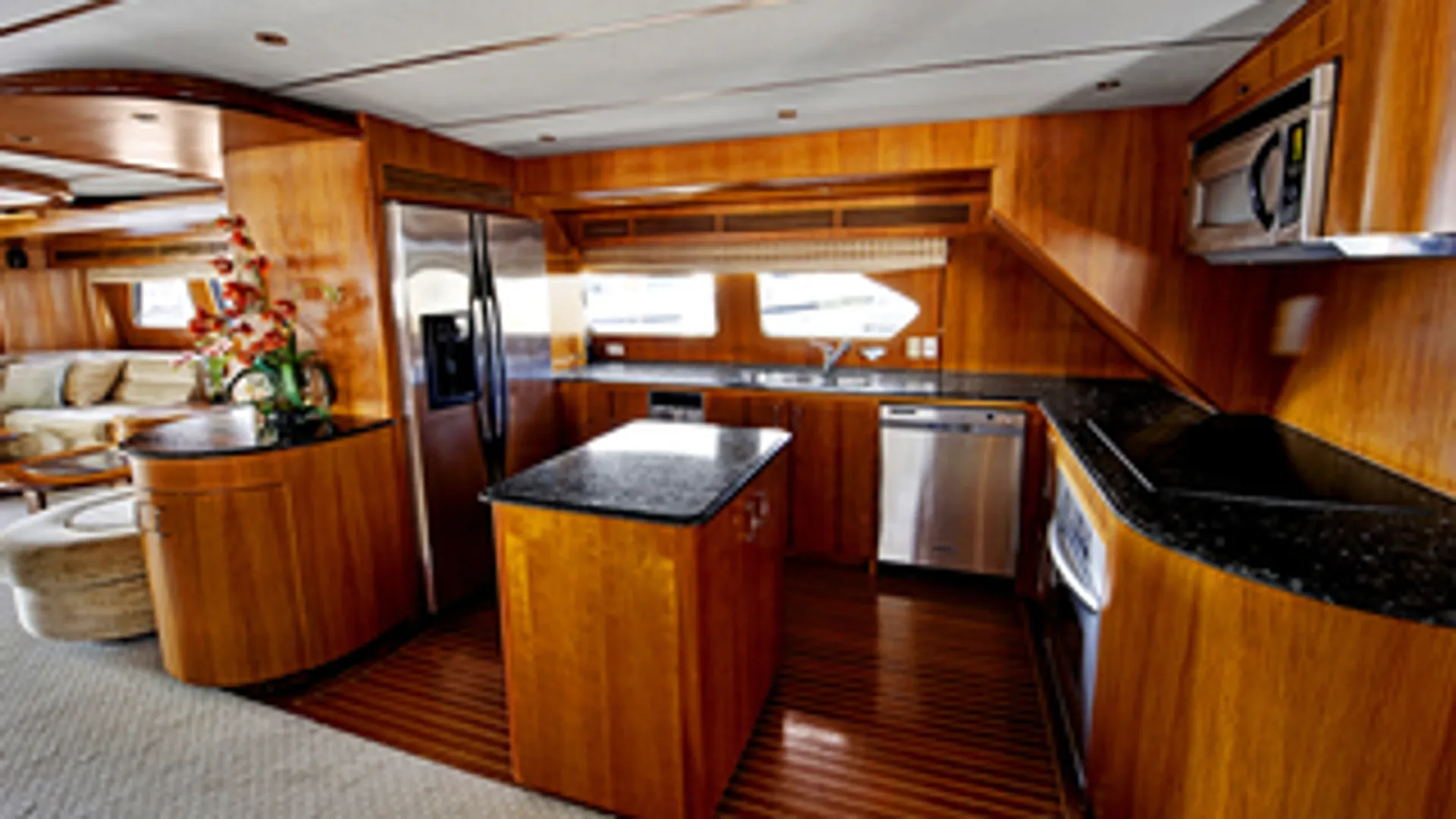 106' Custom Yacht