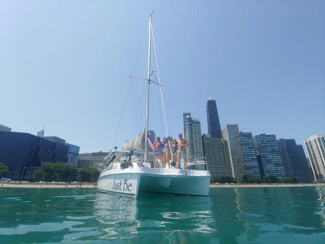 Rent a Catalina catamaran in Chicago, IL near me