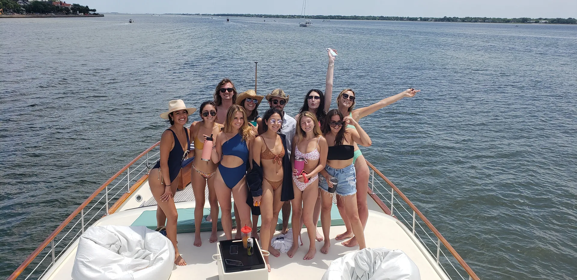 80' Luxury classic yacht - Charter the Netflix Outerbanks yacht!