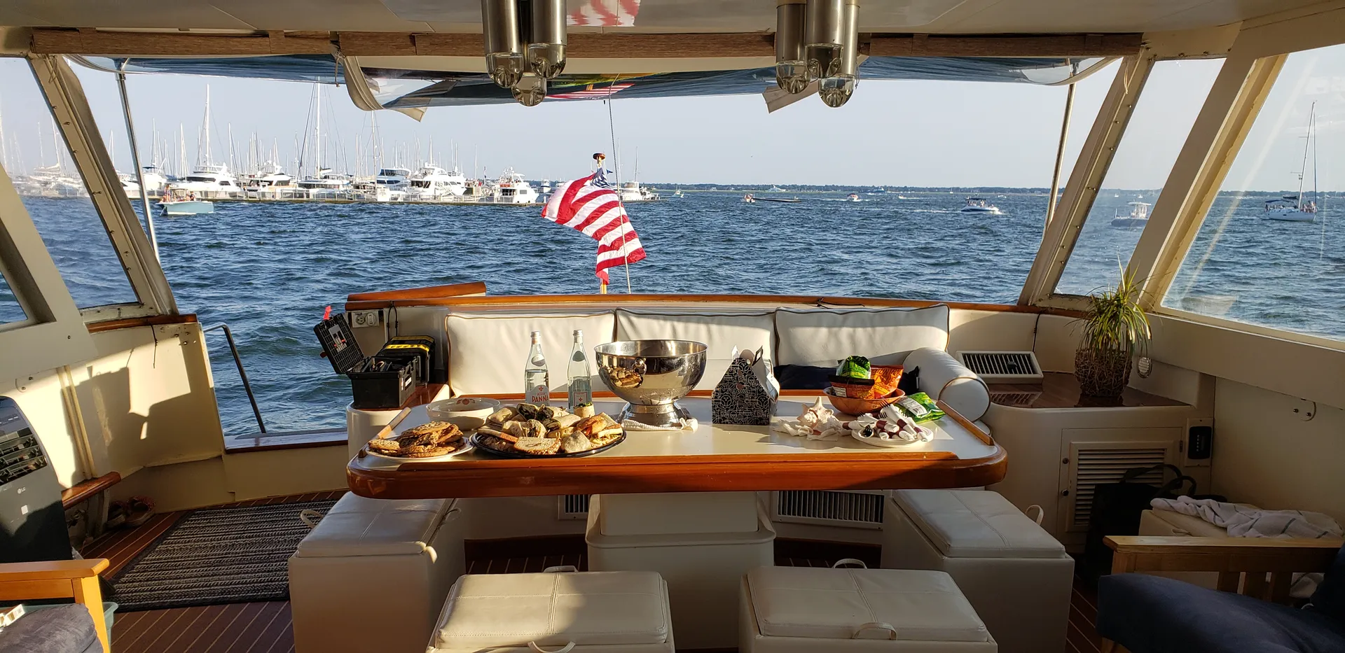 80' Luxury classic yacht - Charter the Netflix Outerbanks yacht!