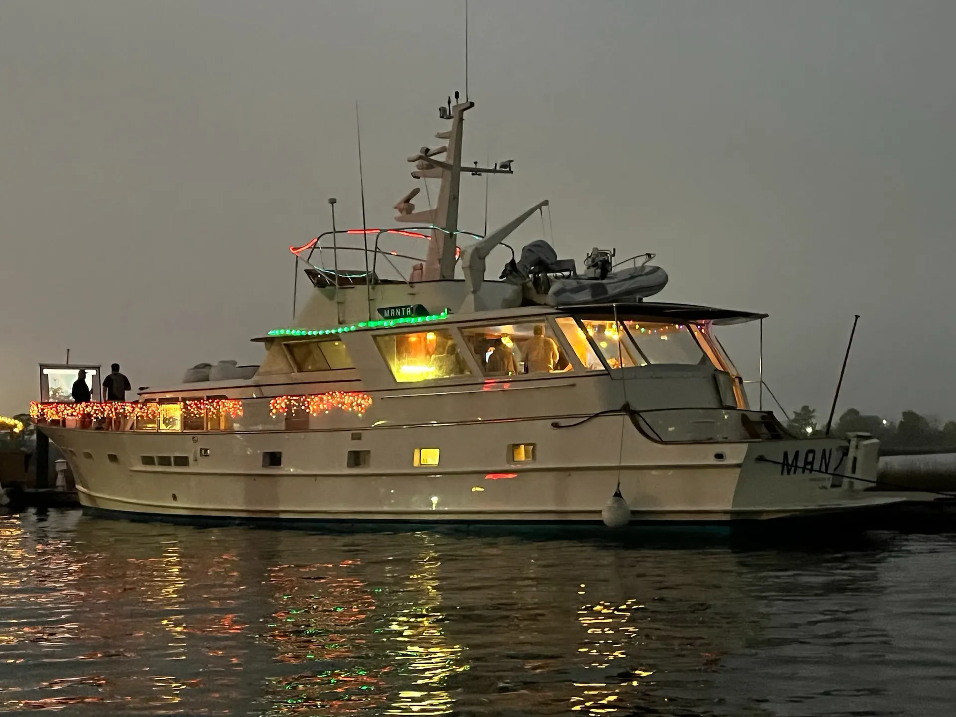 80' Luxury classic yacht - Charter the Netflix Outerbanks yacht!