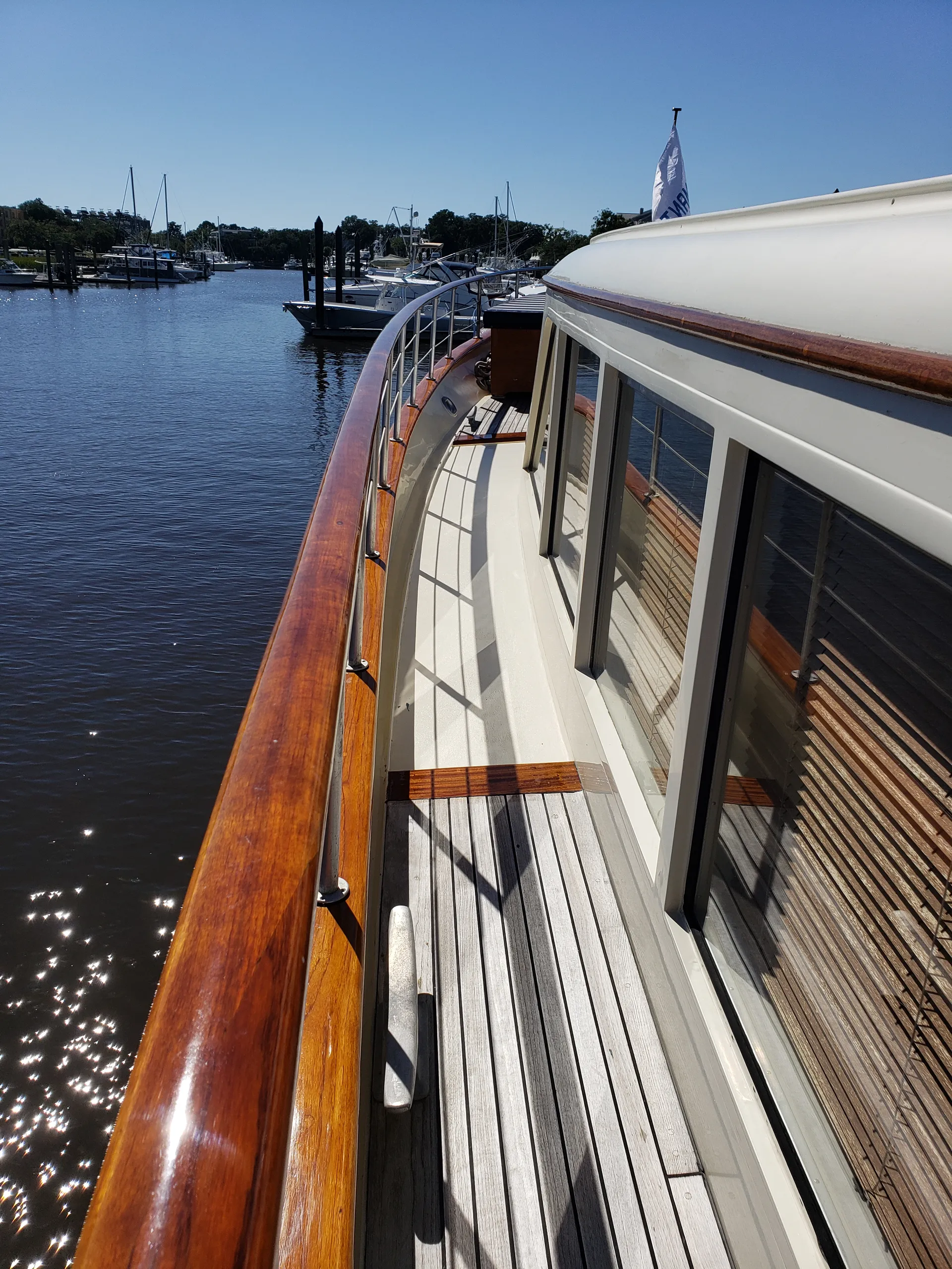 80' Luxury classic yacht - Charter the Netflix Outerbanks yacht!