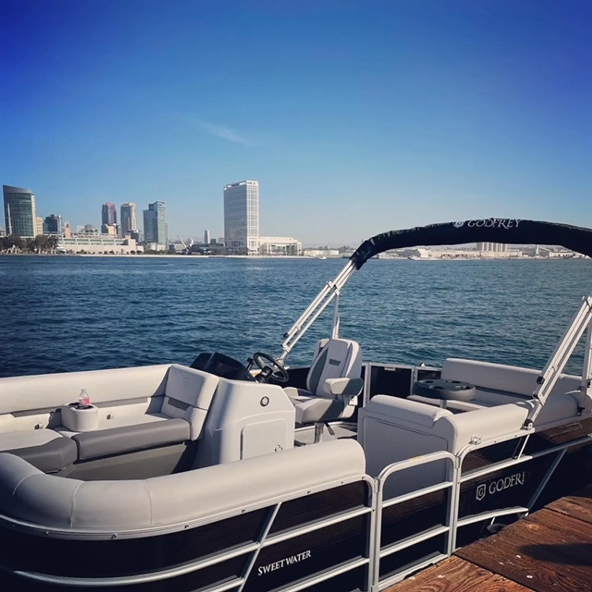 Cruise/Party on a NEW 2022 Godfrey Pontoon in San Diego Bay