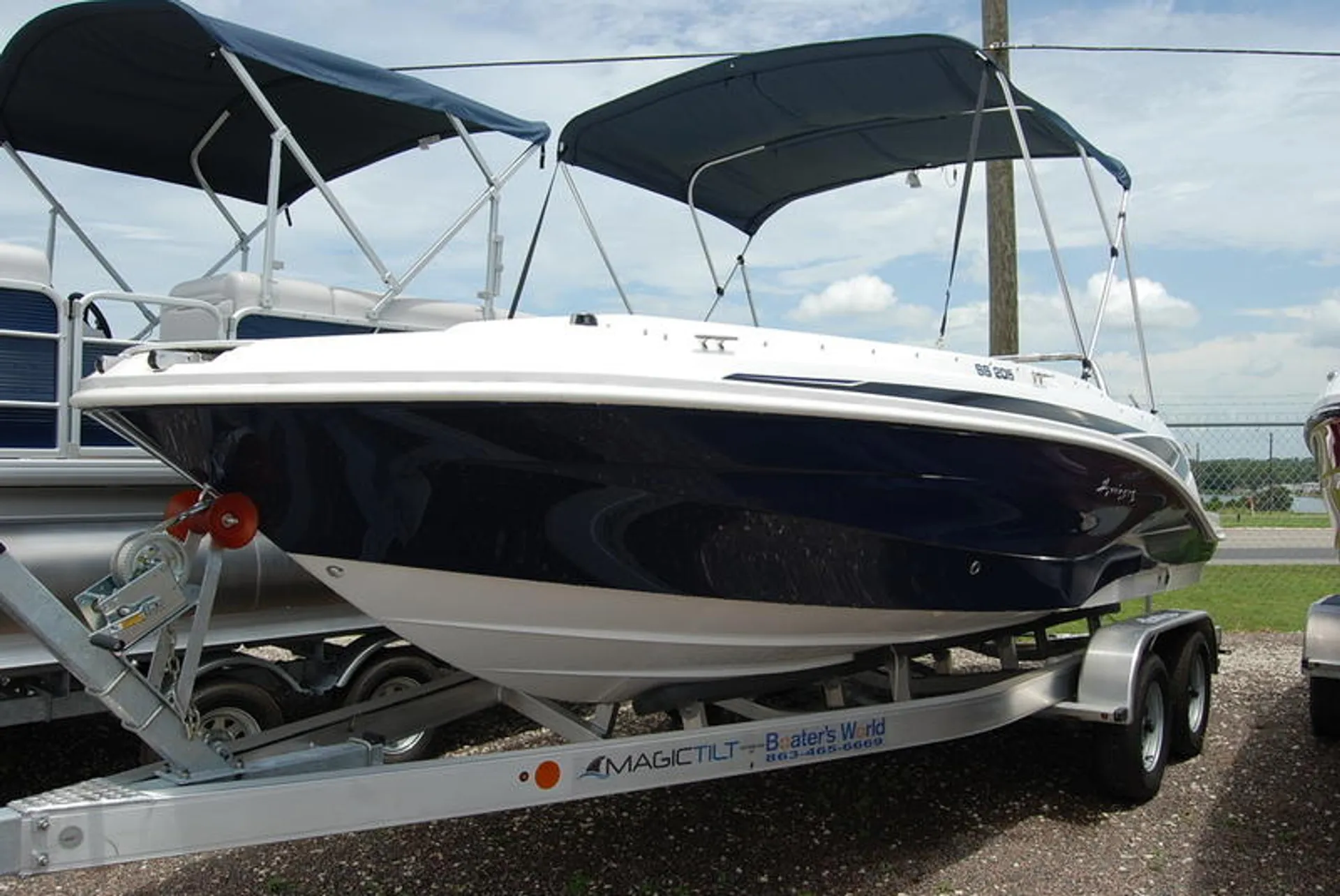 Hurricane Boats SS 205 Coastal Edition in Holmes Beach, FL — photo 2