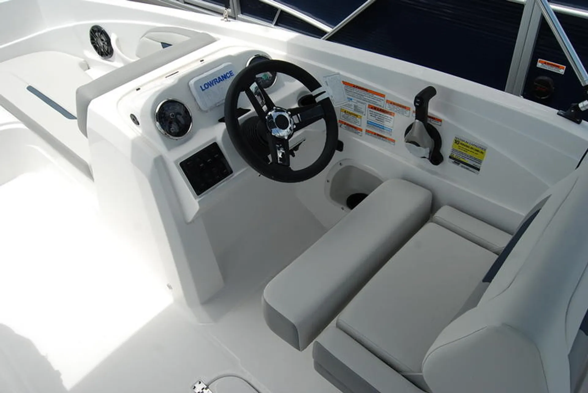 Hurricane Boats SS 205 Coastal Edition in Holmes Beach, FL — photo 4