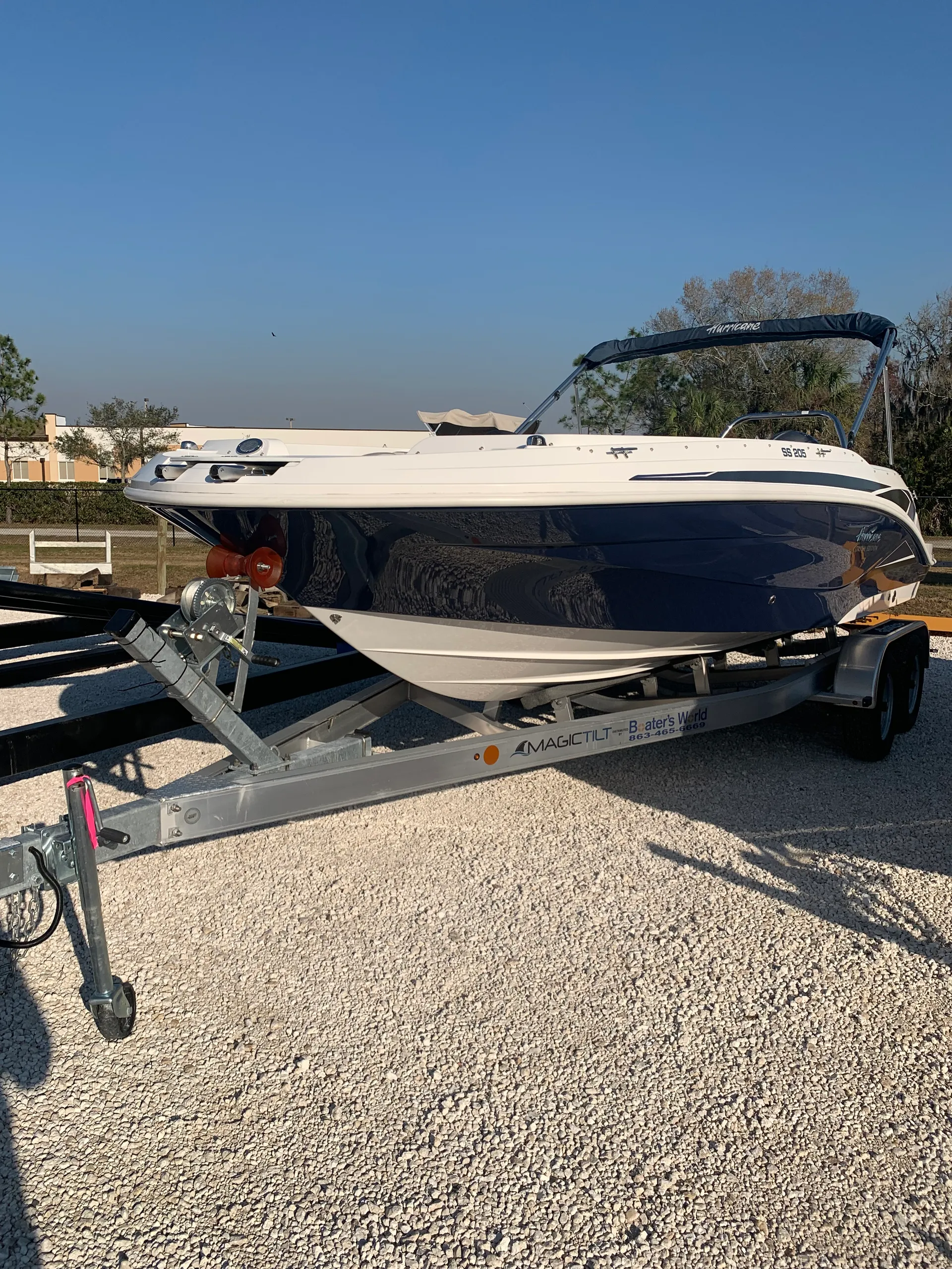 Hurricane Boats SS 205 Coastal Edition in Holmes Beach, FL — photo 9