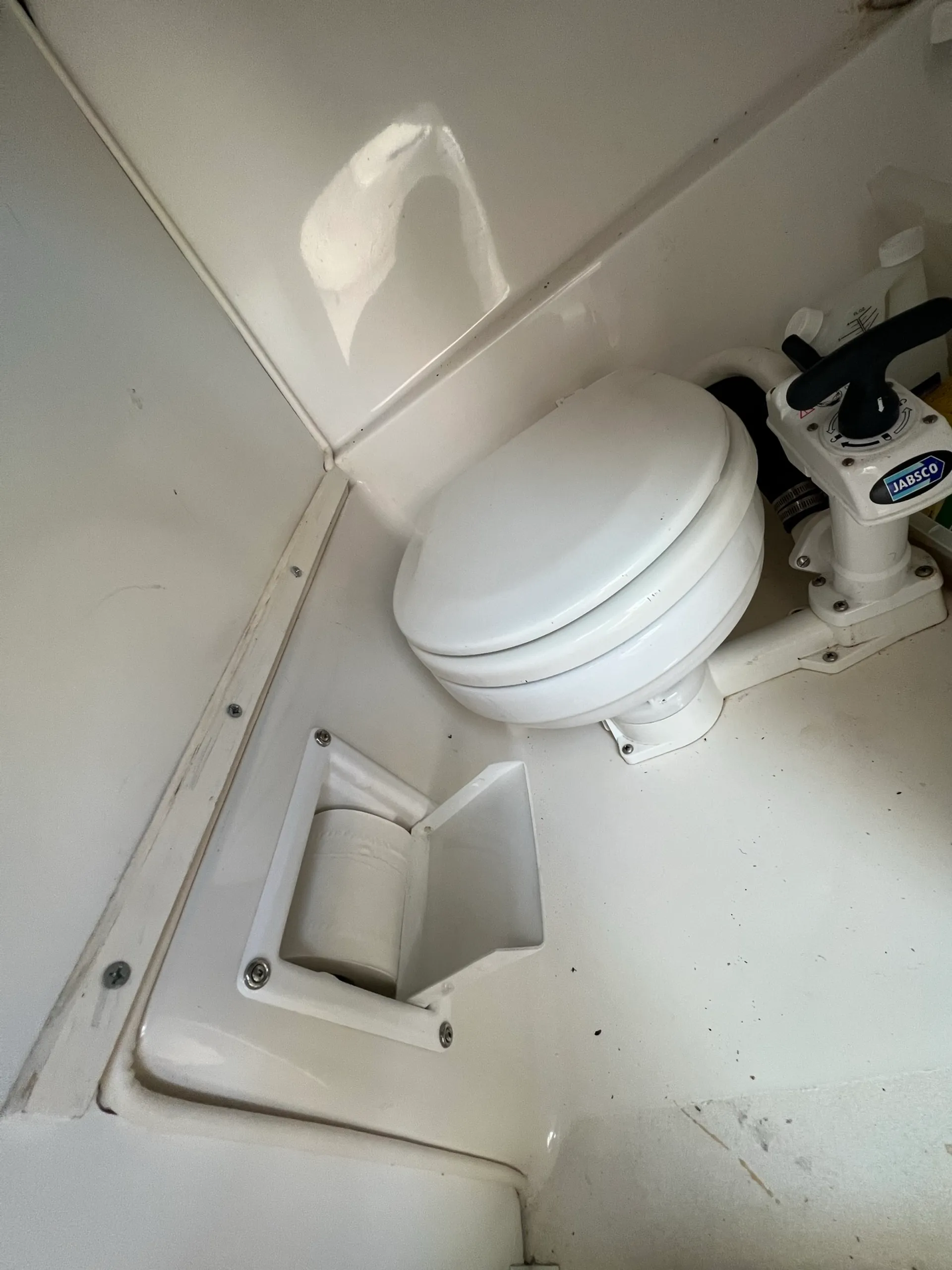 Seaswirl Boats 2601 Walkaround  in Long Beach, CA — photo 9