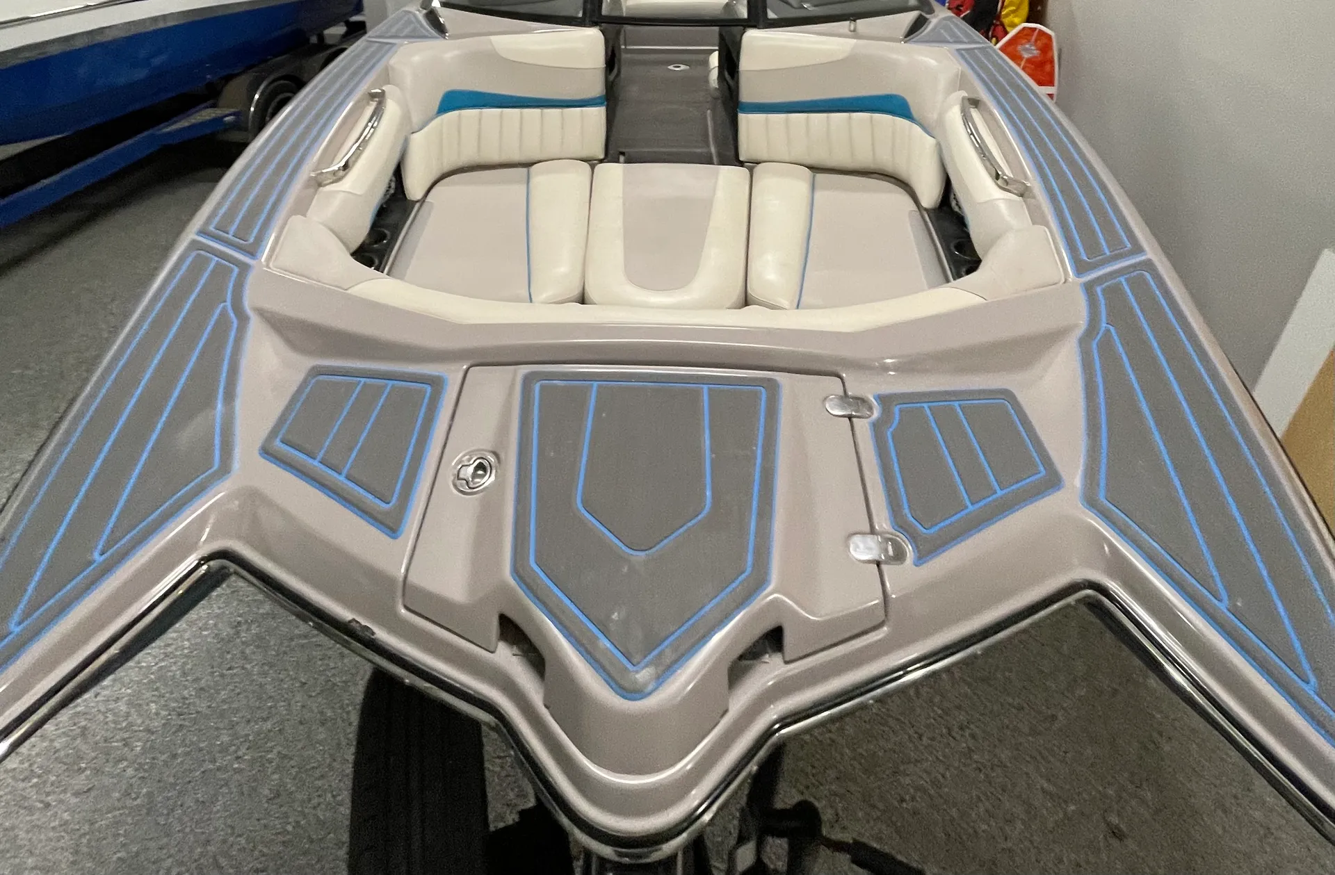 Malibu Boats Wakesetter 22 MXZ in Austin, TX — photo 7