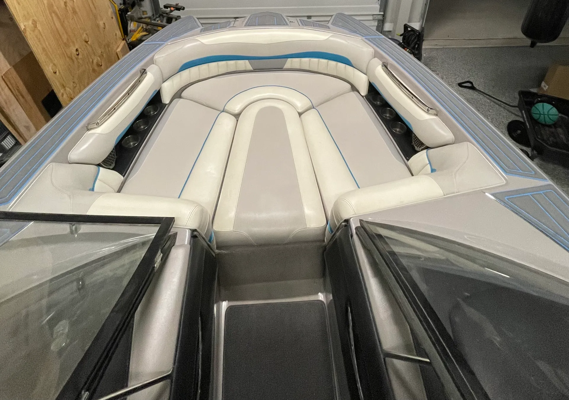 Malibu Boats Wakesetter 22 MXZ in Austin, TX — photo 6