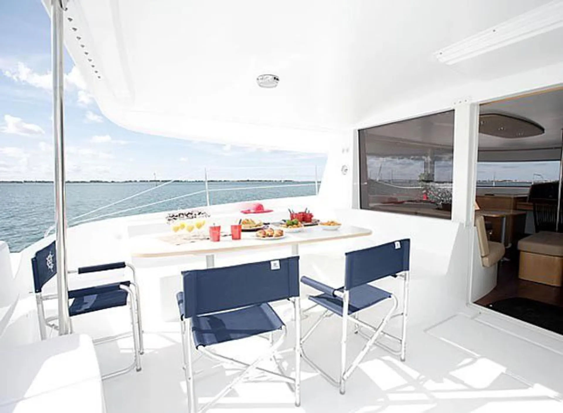 Catamaran Cruiser Fountaine Pajot Salina 48 in Stock Island, FL — photo 8