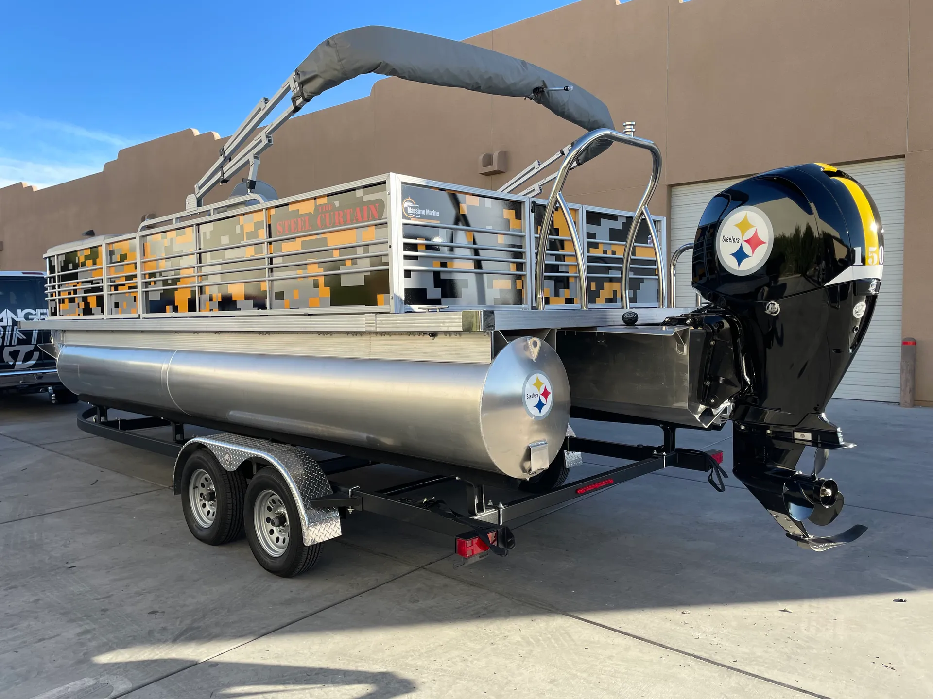  2021 Pontoon-23’ Lounger  (Rent 4 day get 3 free)