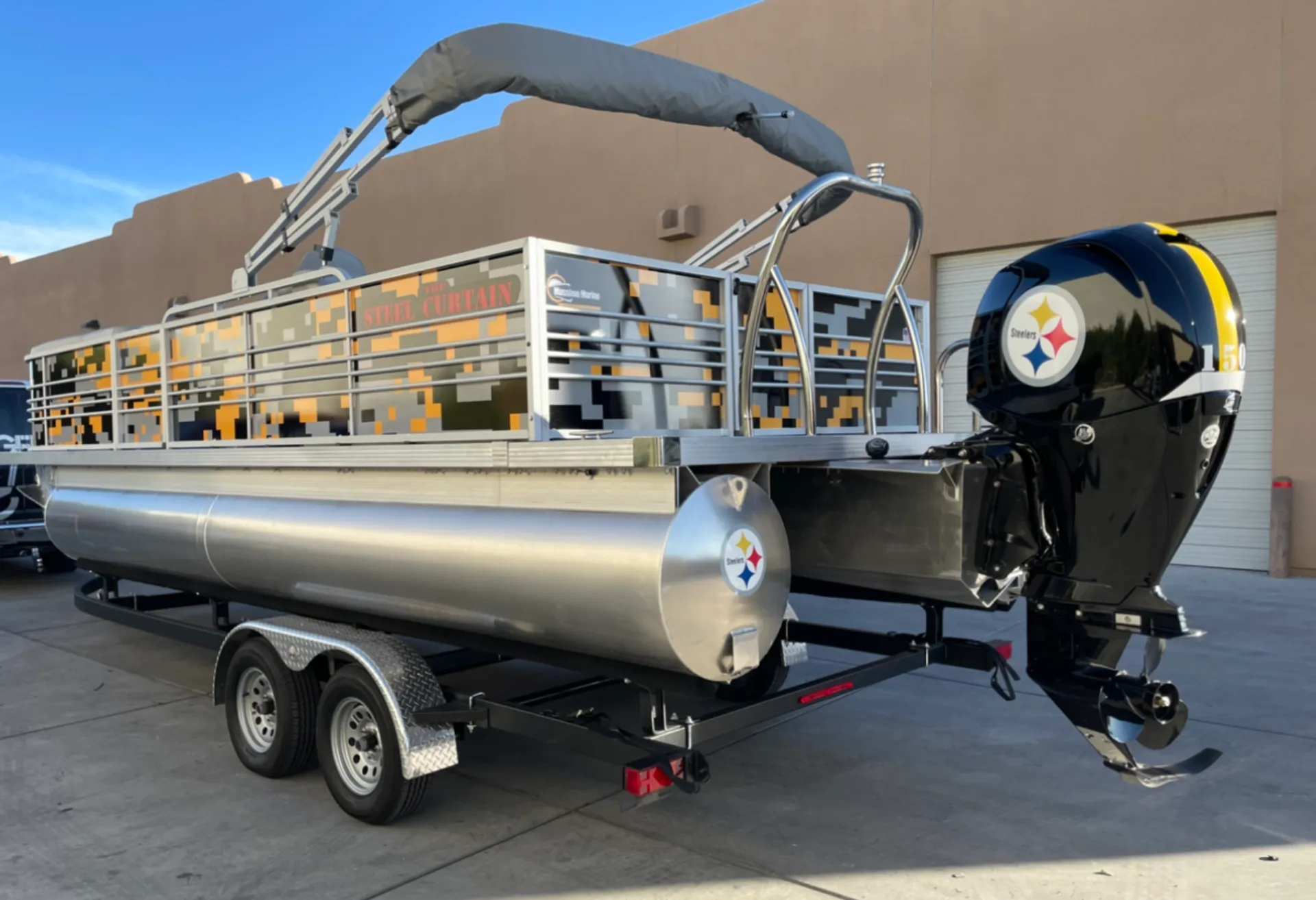  2021 Pontoon-23’ Lounger  (Rent 4 day get 3 free)