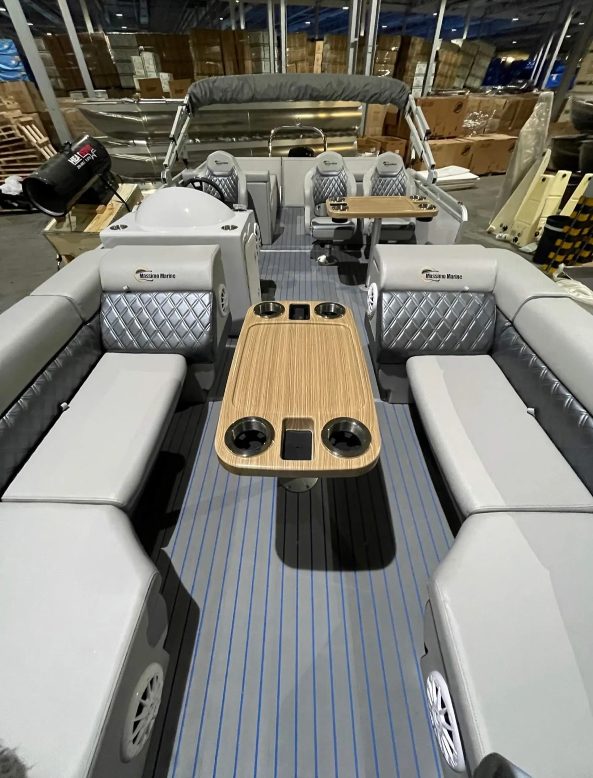  2021 Pontoon-23’ Lounger  (Rent 4 day get 3 free)