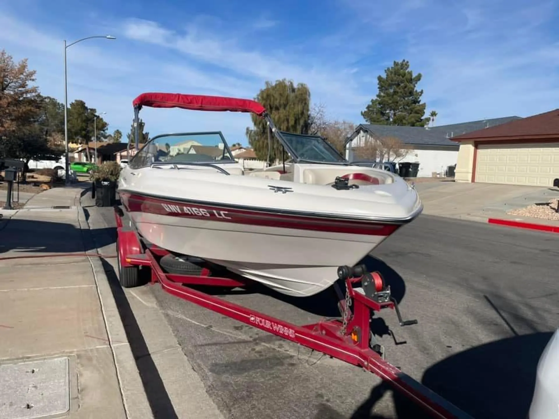 18' Four winns Boat for rent in Las Vegas, NV!