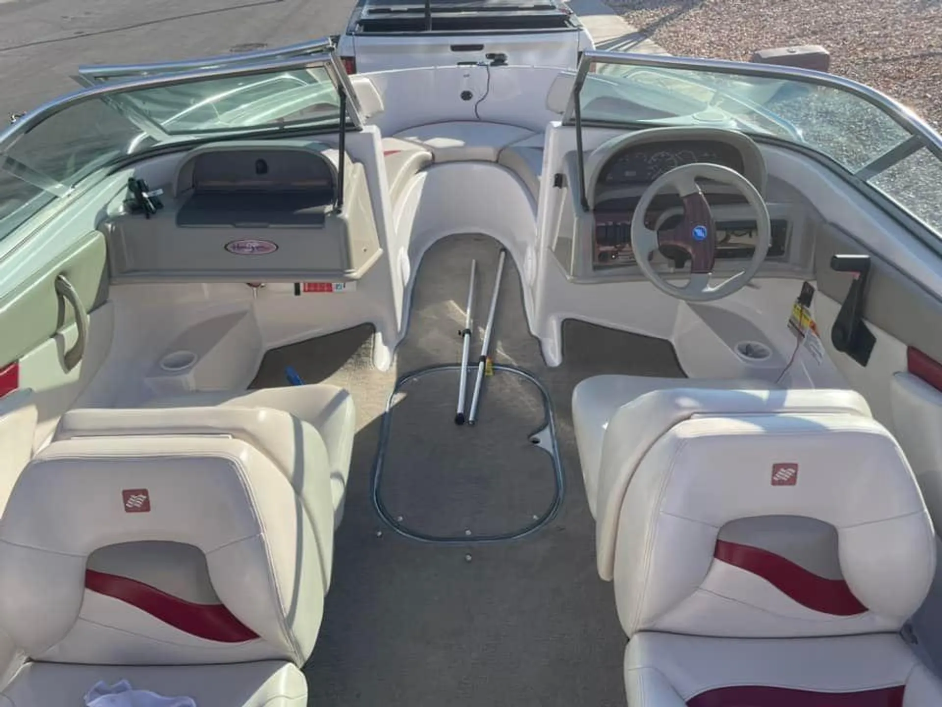 18' Four winns Boat for rent in Las Vegas, NV!