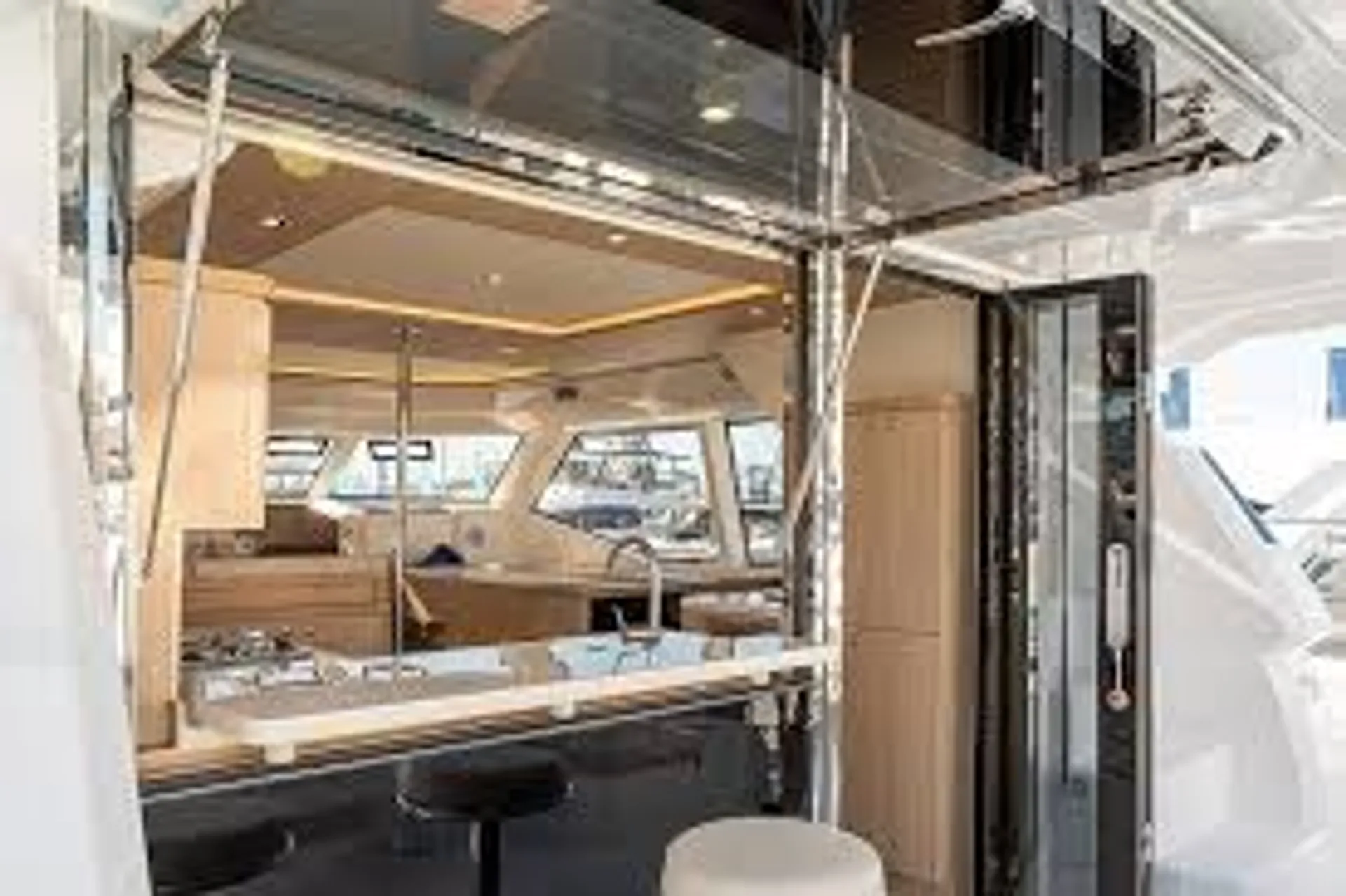 44’ Aquila Luxury Yacht Charter in St. Petersburg