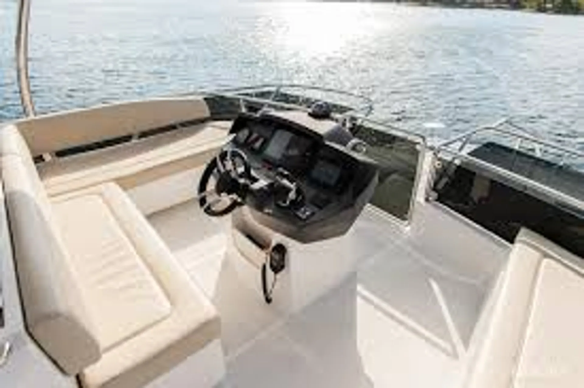 44’ Aquila Luxury Yacht Charter in St. Petersburg