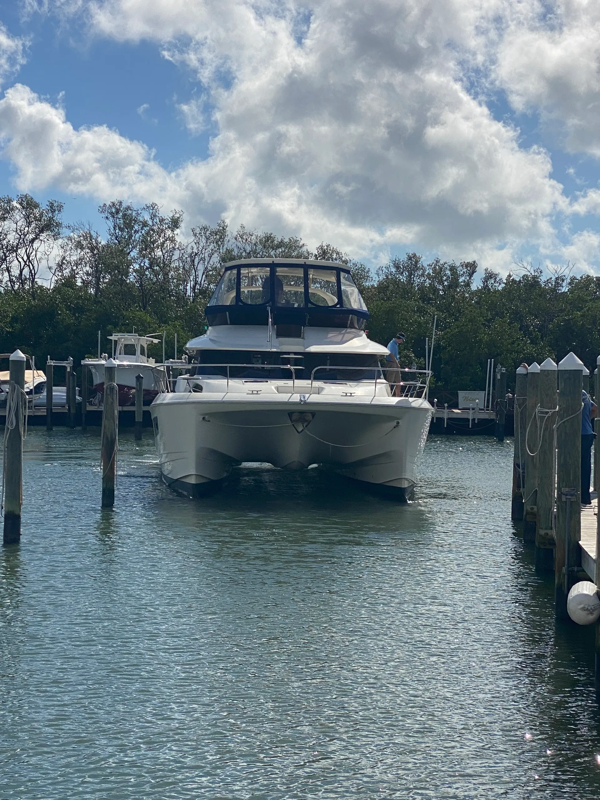 44’ Aquila Luxury Yacht Charter in St. Petersburg